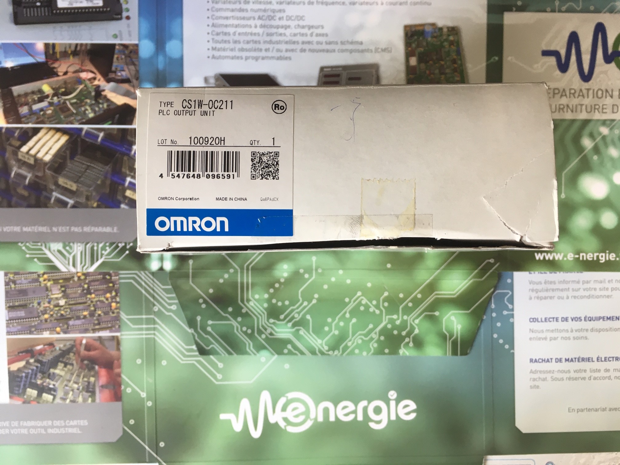 OMRON_CS1W_OC211-PLC