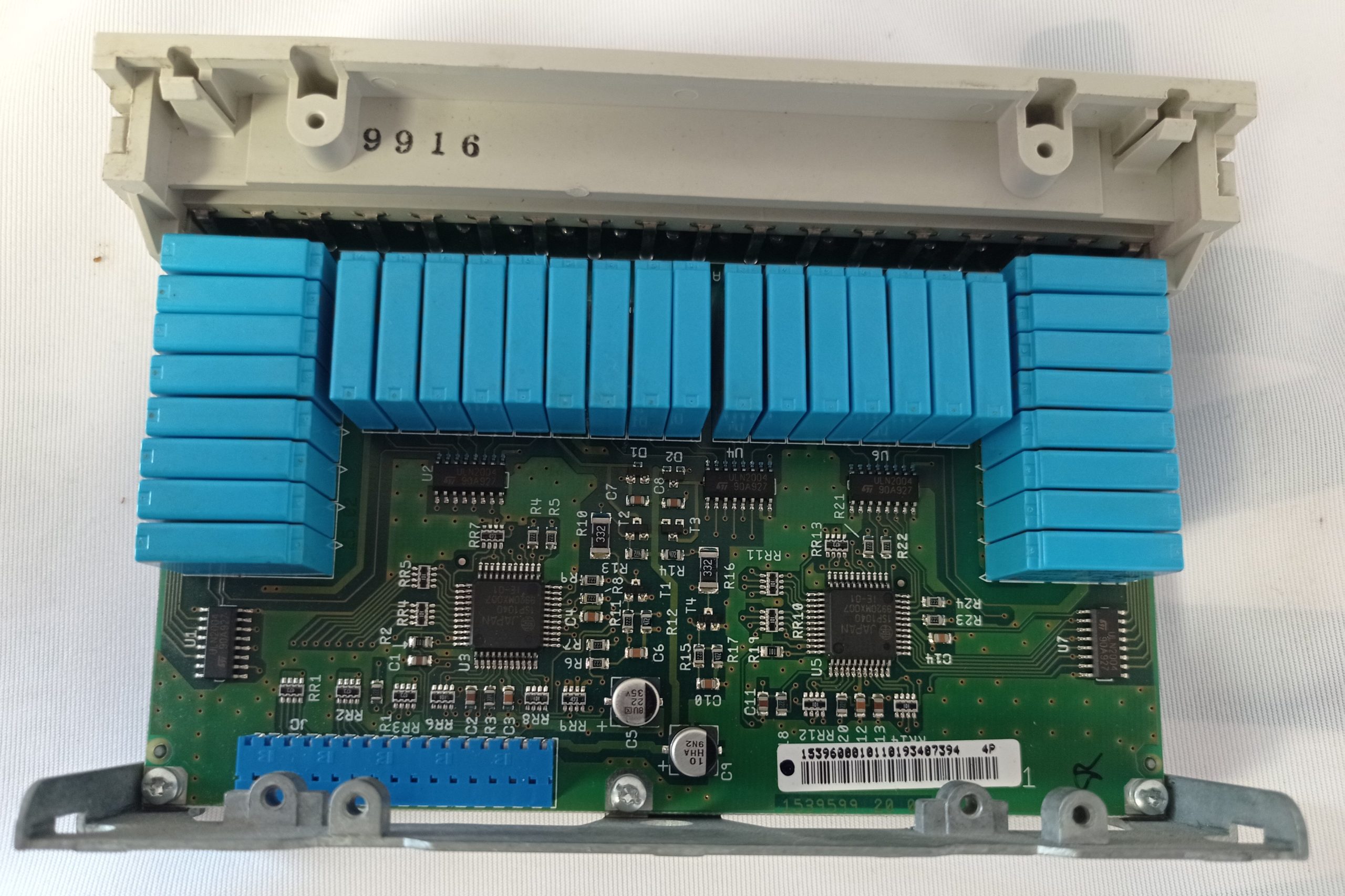 Module-32-sorties-Schneider-Electric-TSXDSZ32R5-2