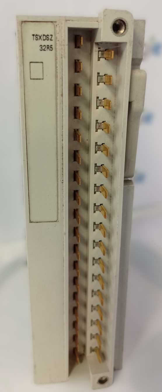 Module-32-sorties-Schneider-Electric-TSXDSZ32R5