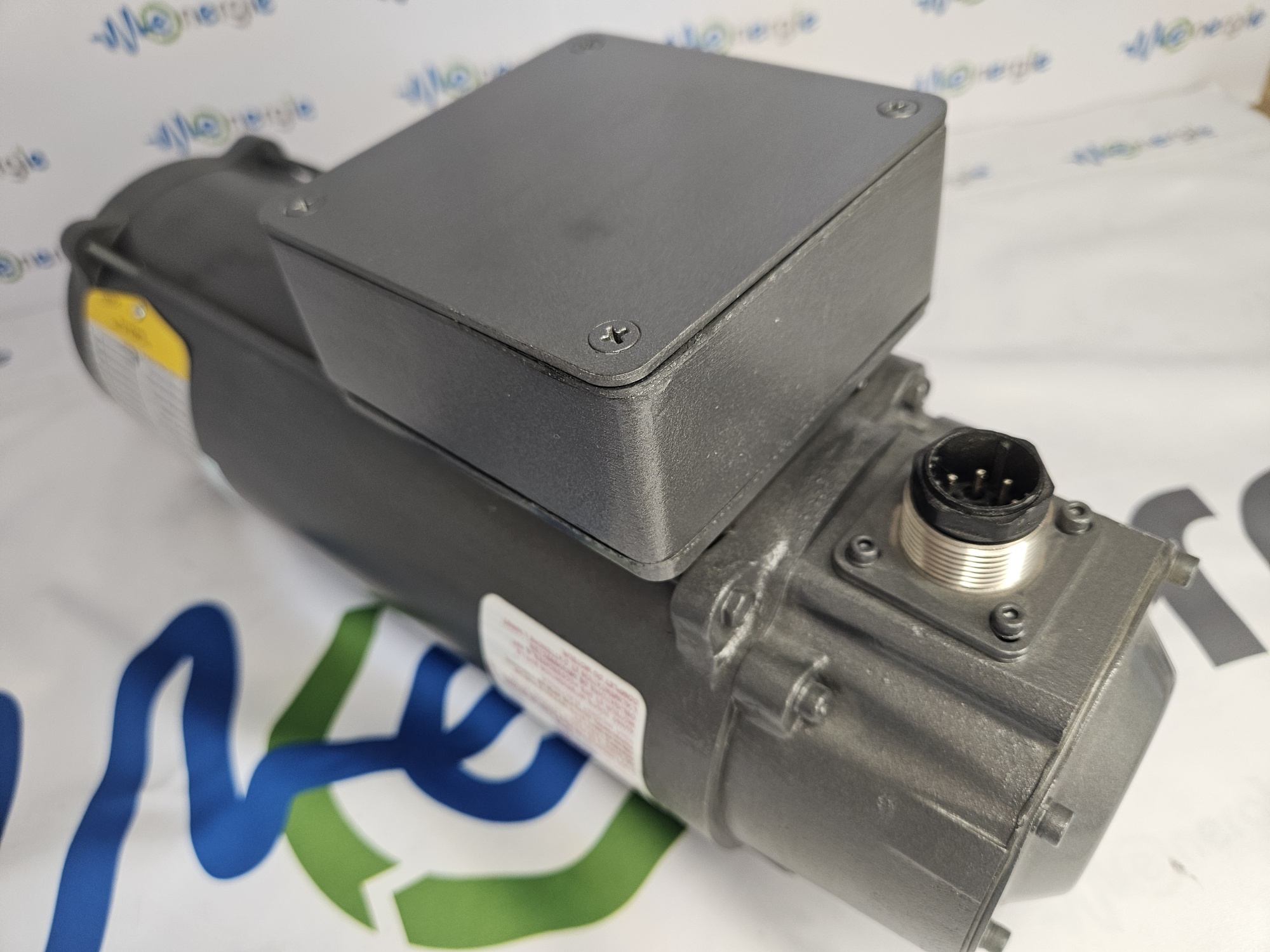 Moteur-Baldor-BSM4F4-75-B14-A25-3