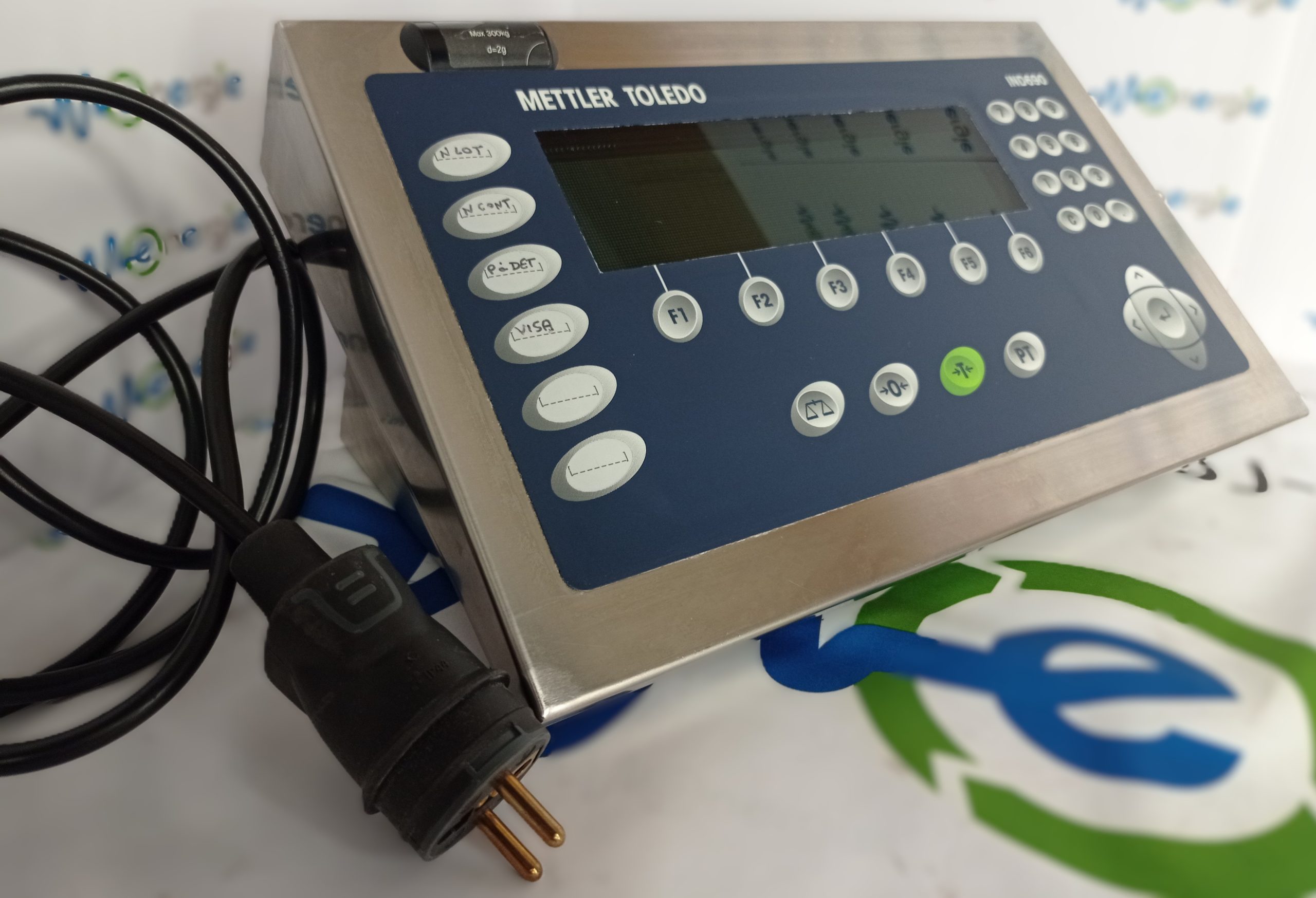 Pupitre-Mettler-Toledo-IND690-5