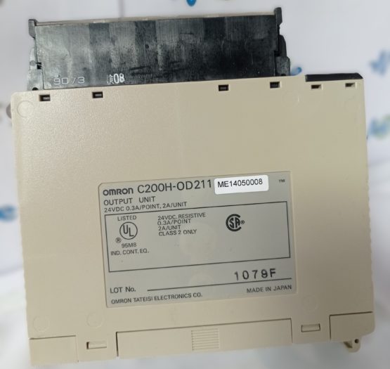 Omron-C200H-OD211-UNITE-DE-SORTIE