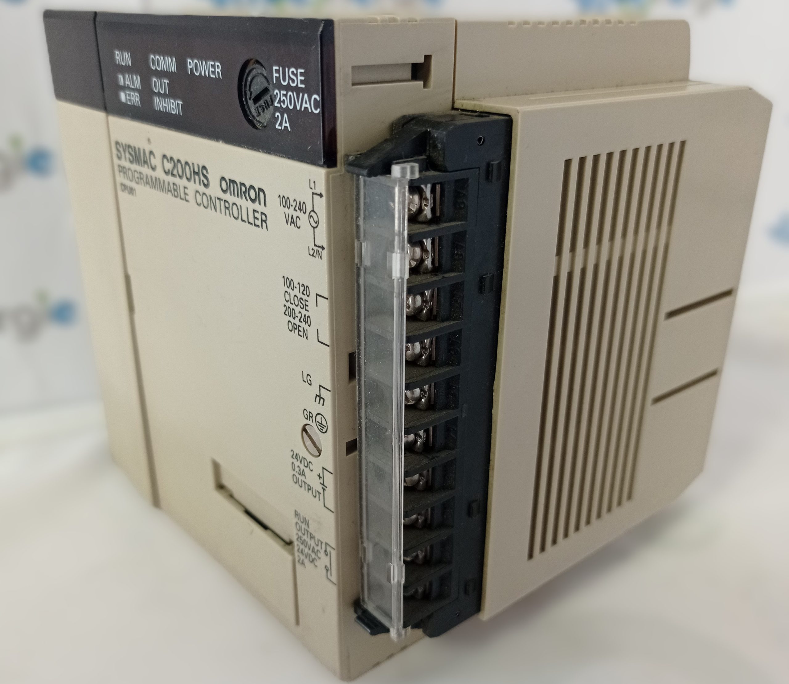 AUTOMATE-PROGRAMMABLE-OMRON-C200HS-CPU01-E-2